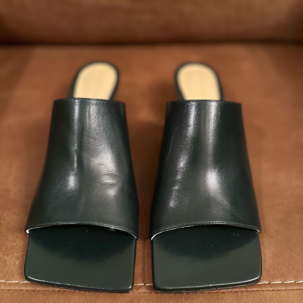 Bottega Veneta Leather Slides
